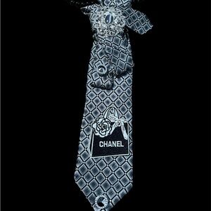 CHANEL Men's Tie in Black and Silver